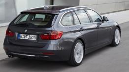 BMW 328i Touring (F31) - widok z tyłu