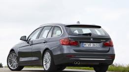 BMW 328i Touring (F31) - widok z tyłu