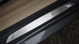 BMW 328i Touring (F31) - listwa progowa