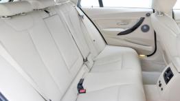 BMW 328i Touring (F31) - tylna kanapa