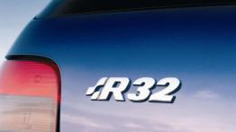 Samochody, które zmieniły historię: Volkswagen Golf R32