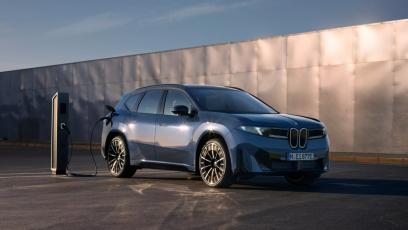 BMW iX3 40 Neue Klasse: 320 KM i 300 kW mocy. Elektryczna przygoda z zasięgiem 635 km