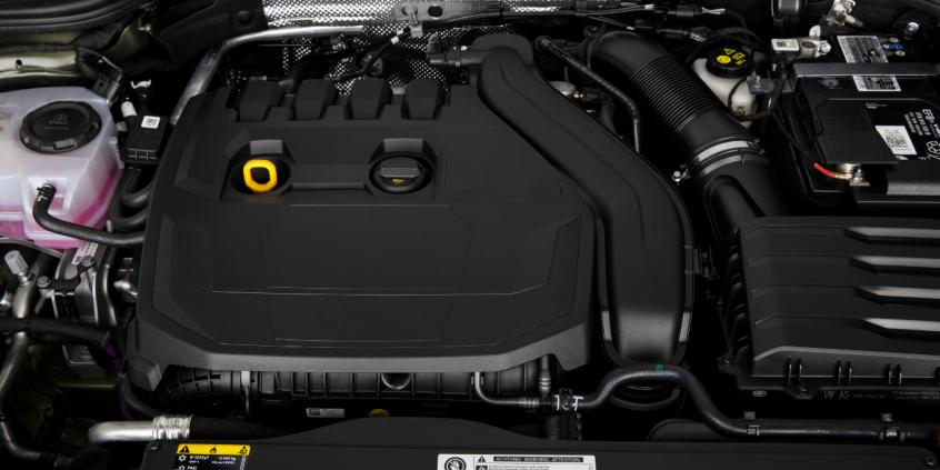 SILNA OFERTA - żaden samochód w klasie nie oferuje takiego wyboru napędów, co Golf ósmej generacji