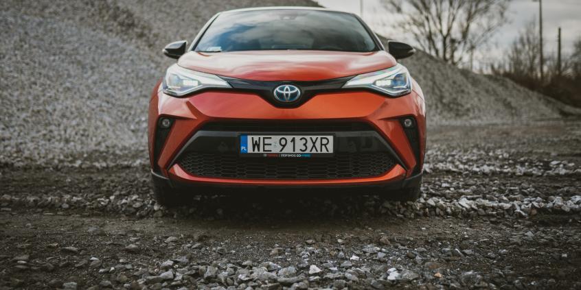 Toyota C-HR po liftingu – dodanie nowego silnika wyjdzie jej tylko na dobre
