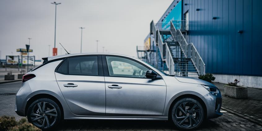 Nowy Opel Corsa GSi Line ma sportowy głośnik i trzy cylindry