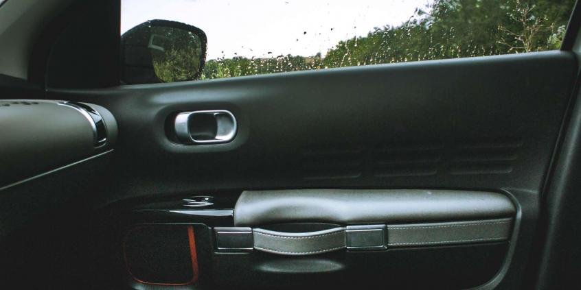 Citroen C4 Cactus Rip Curl - samochód na fali