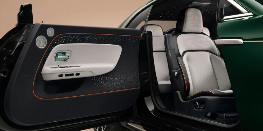 To najmocniejszy Rolls-Royce w historii. Nowy Spectre Series II właśnie zadebiutował