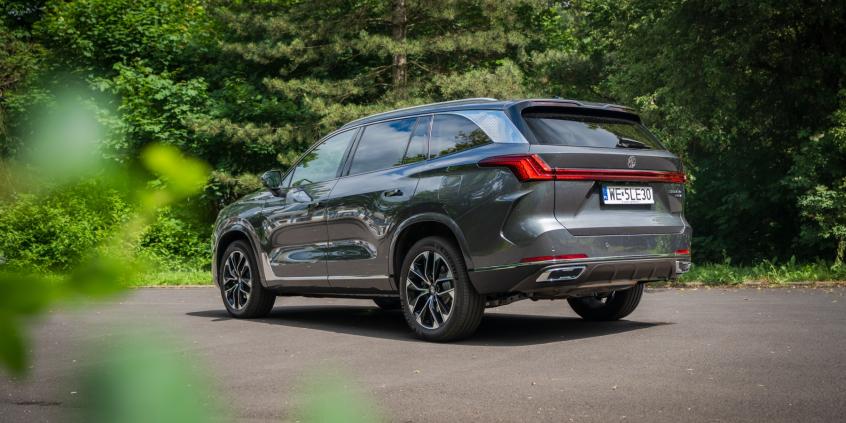 Test: MG S9 PHEV Exclusive to realna alternatywa dla minivana. Ma swoje wady, ale też potrafi się obronić