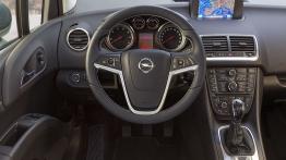 Opel Meriva II Facelifting (2014) - kokpit