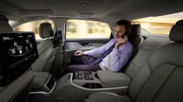 Audi A8 L W12 6.3 FSI quattro Facelifting (2014) - widok ogólny wnętrza