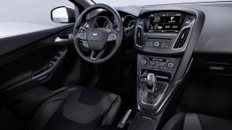 Ford Focus III Kombi Facelifting (2014) - kokpit