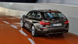 BMW serii 5 Touring F11 Facelifting (2014) - widok z tyłu