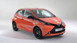 Toyota Aygo II (2014) - przód - reflektory wyłączone