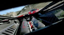 Ferrari 458 Speciale (2014) - silnik - widok z wnętrza