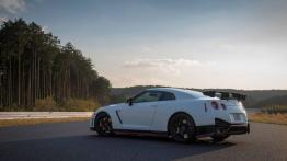 Nissan GT-R Nismo 2014 - lewy bok