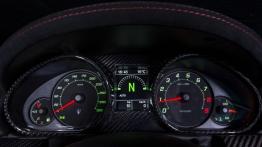 Maserati GranTurismo MC Stradale (2014) - zestaw wskaźników