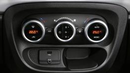 Fiat 500L Beats Edition (2014) - panel sterowania wentylacją i nawiewem