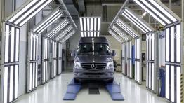 Mercedes Sprinter Facelifting (2014) - taśma produkcyjna