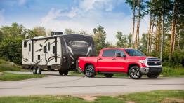 Toyota Tundra 2014 - prawy bok