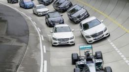 Mercedes S 500 Plug-In Hybrid (2014) - widok z przodu