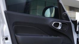 Fiat 500L Beats Edition (2014) - drzwi kierowcy od wewnątrz