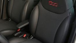 Fiat 500L Beats Edition (2014) - fotel kierowcy, widok z przodu