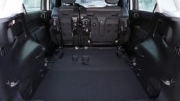 Fiat 500L Beats Edition (2014) - tylna kanapa złożona, widok z bagażnika