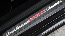 Maserati GranTurismo MC Stradale (2014) - listwa progowa