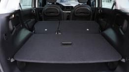 Fiat 500L Beats Edition (2014) - tylna kanapa złożona, widok z bagażnika