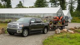 Toyota Tundra 2014 - lewy bok