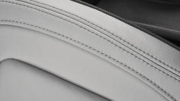 Mini Cooper 2014 - fotel kierowcy, widok z przodu