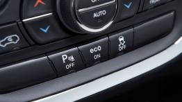 Dodge Durango III Facelifting (2014) - konsola środkowa