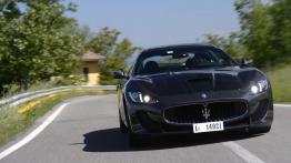Maserati GranTurismo MC Stradale (2014) - widok z przodu