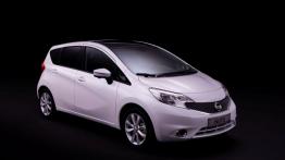 Nissan Note II (2014) - przód - reflektory wyłączone