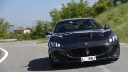Maserati GranTurismo MC Stradale (2014) - widok z przodu