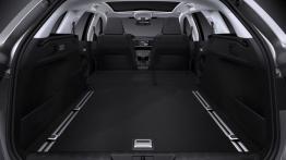 Peugeot 308 SW II (2014) - tylna kanapa złożona, widok z bagażnika