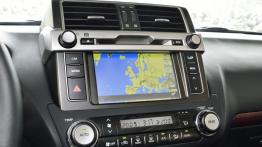 Toyota Land Cruiser 150 Facelifting (2014) - nawigacja gps