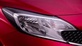 Nissan Note II (2014) - prawy przedni reflektor - wyłączony