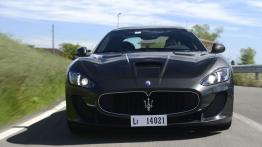 Maserati GranTurismo MC Stradale (2014) - widok z przodu