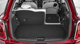 Mini Cooper 2014 - tylna kanapa złożona, widok z bagażnika