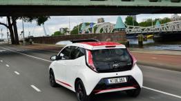 Toyota Aygo II (2014) - widok z tyłu