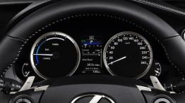 Lexus IS 300h (2014) - komputer pokładowy