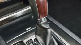 Toyota Land Cruiser 150 Facelifting (2014) - skrzynia biegów