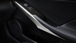 Lexus IS 300h (2014) - drzwi pasażera od wewnątrz