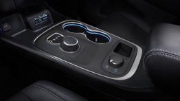 Dodge Durango III Facelifting (2014) - tunel środkowy między fotelami