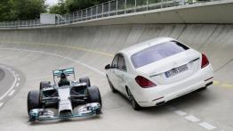 Mercedes S 500 Plug-In Hybrid (2014) - widok z tyłu