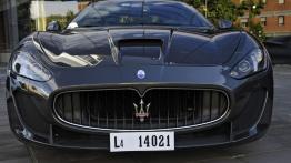 Maserati GranTurismo MC Stradale (2014) - widok z przodu
