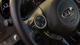 Kia Soul II (2014) - sterowanie w kierownicy