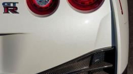 Nissan GT-R Nismo 2014 - prawy tylny reflektor - wyłączony