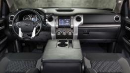 Toyota Tundra 2014 - pełny panel przedni